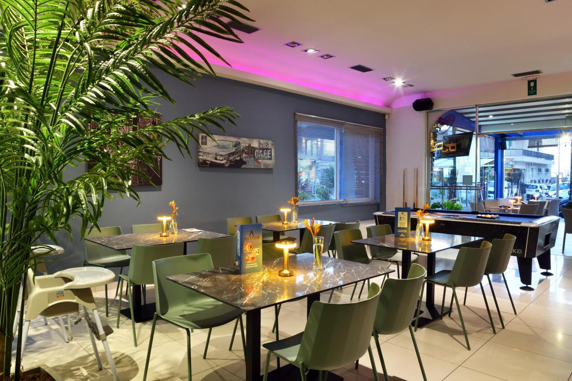 Akatos Hotel Agia Marina 外观 照片
